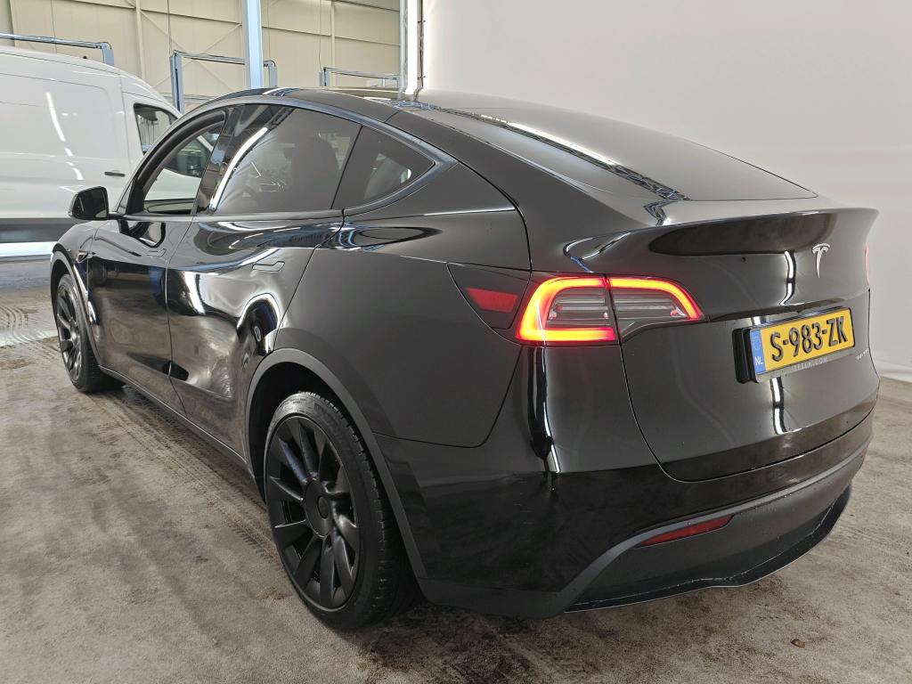 Foto 19 van Tesla Model Y