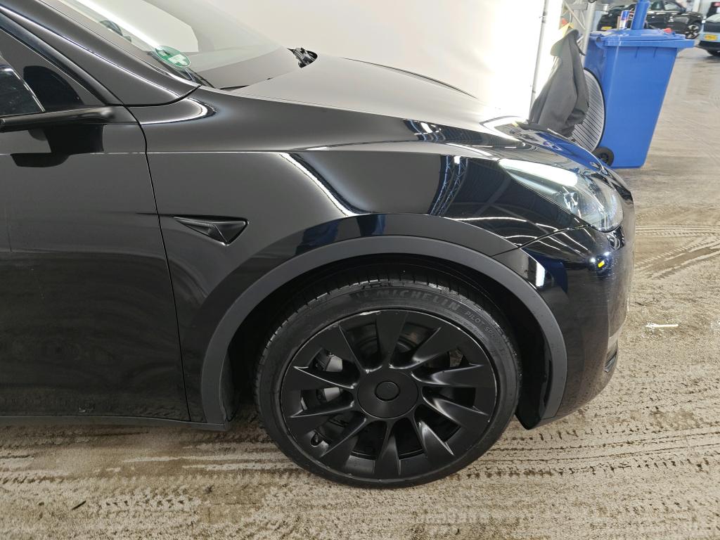 Foto 21 van Tesla Model Y