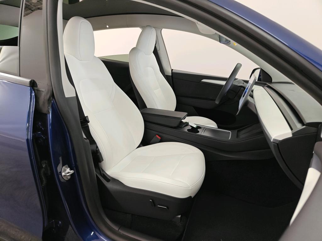 Photo 2 of Tesla Model Y