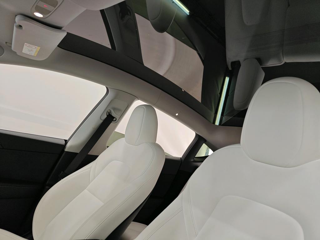 Photo 13 of Tesla Model Y