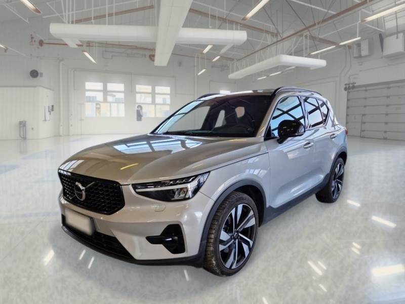 Volvo XC40 VOLVO XC40 / 2021 / 5P / SUV B3 AUTOMATICO ULTIMATE DARK