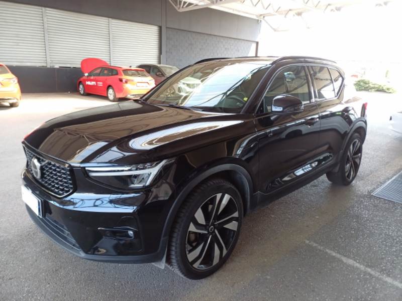 Volvo XC40 VOLVO XC40 / 2021 / 5P / SUV B3 AUTOMATICO ULTIMATE DARK