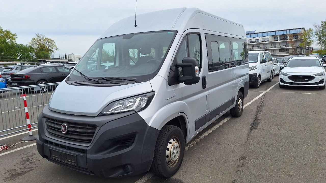 Fiat Ducato FIAT Ducato L2H2 Luxusbus Panorama Modular S&S 4d 103kW